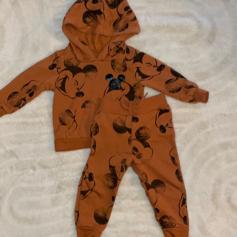 5/$20 mickey mouse hoodie set